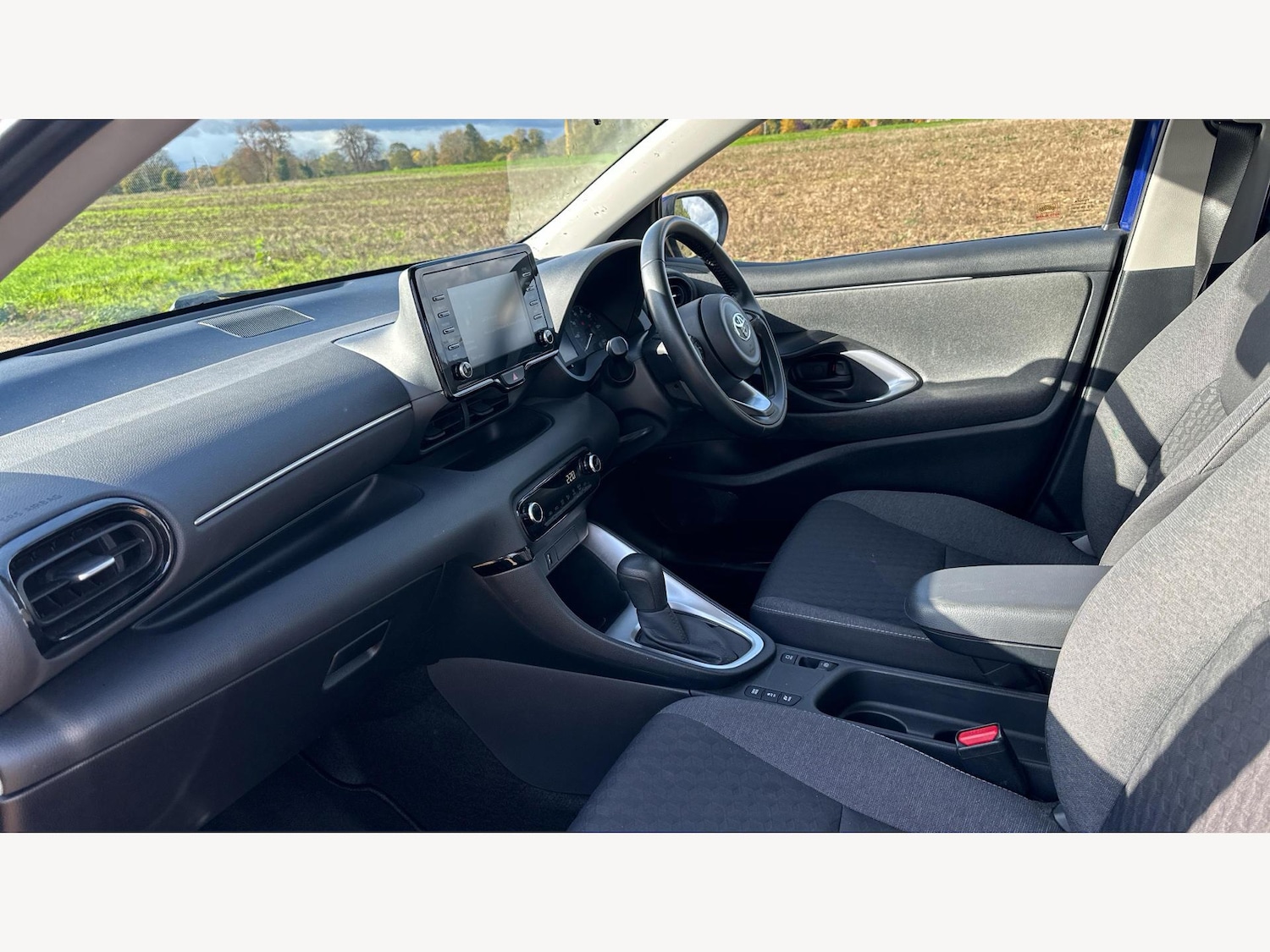 Used Toyota Yaris 2021 for sale - 76688624: Photo 12