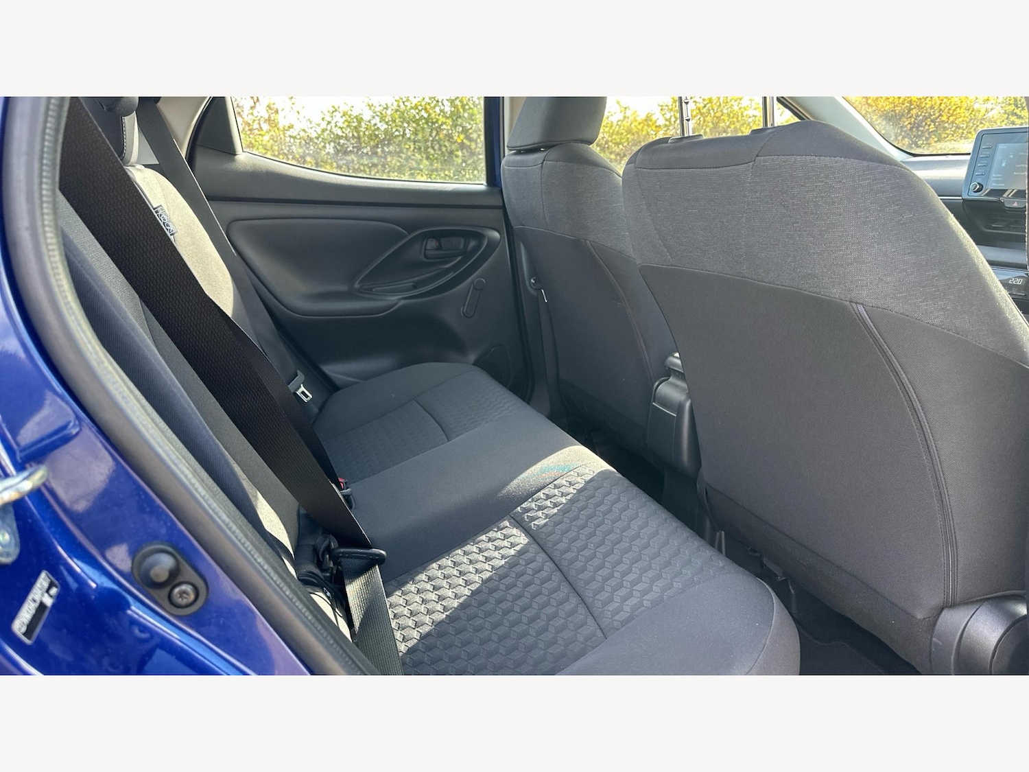 Used Toyota Yaris 2021 for sale - 76688624: Photo 14