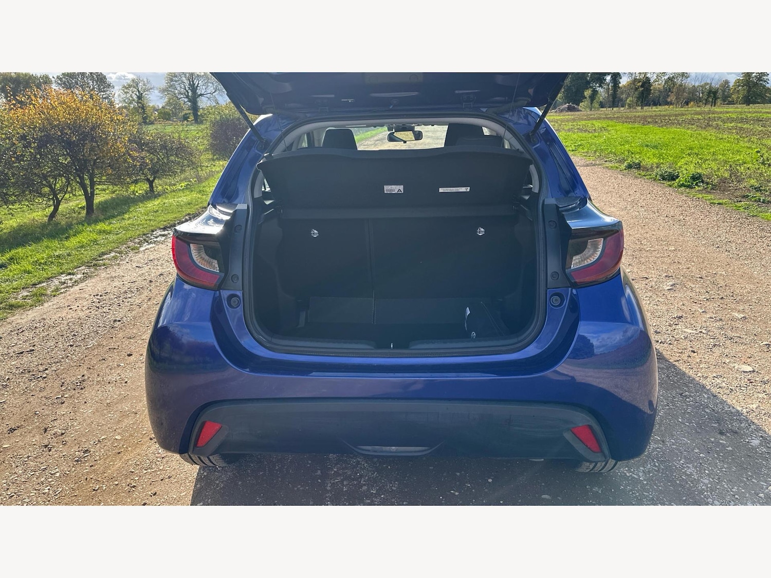 Used Toyota Yaris 2021 for sale - 76688624: Photo 16