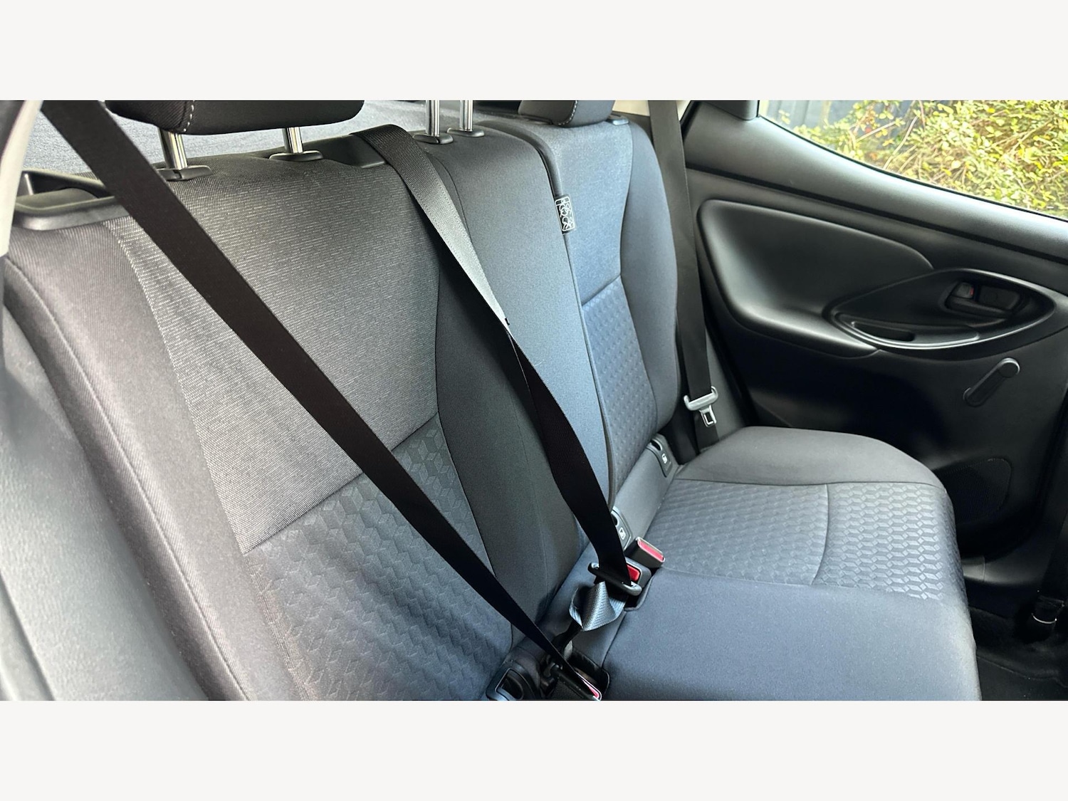 Used Toyota Yaris 2021 for sale - 76688624: Photo 30