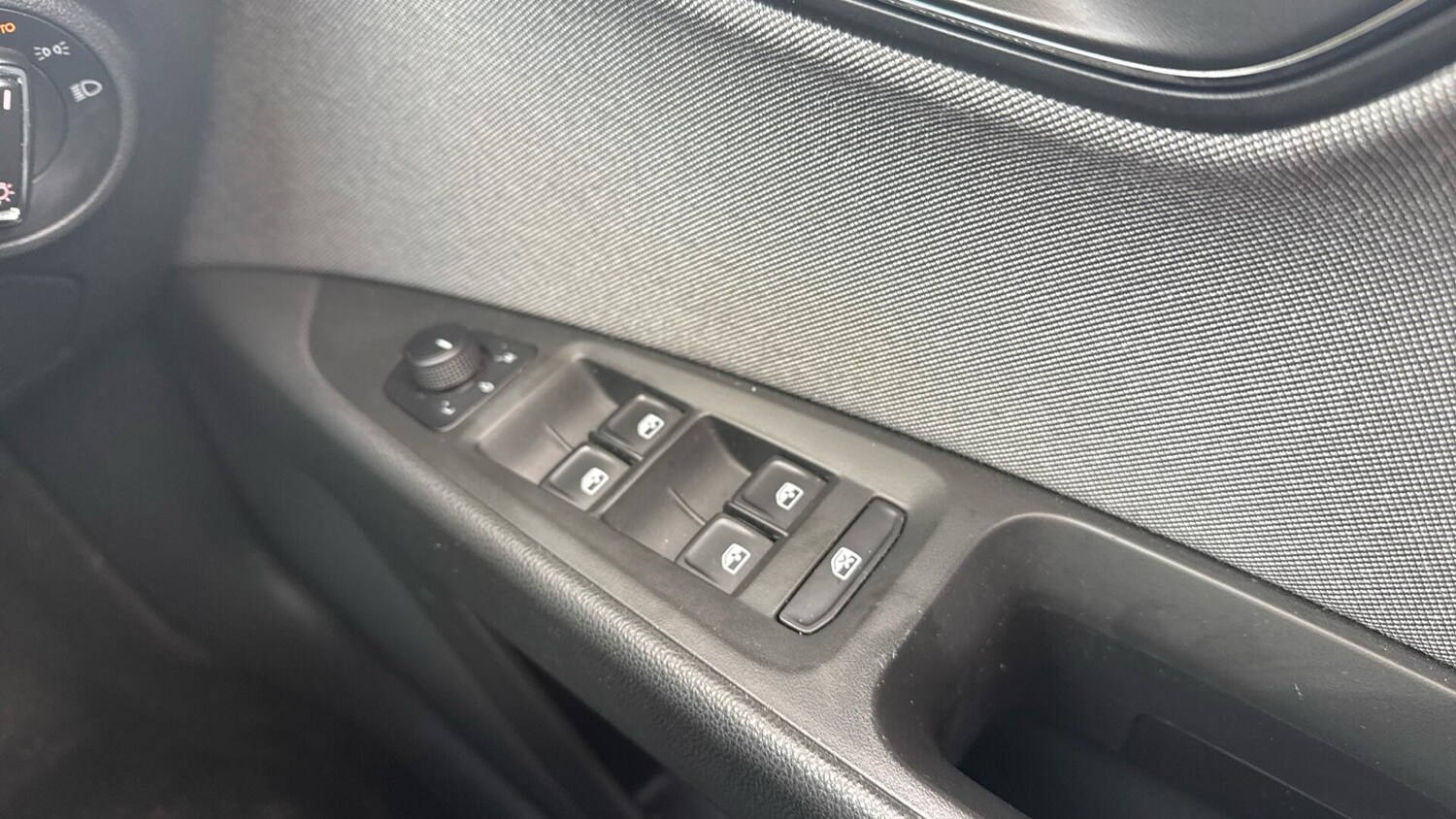 Used SEAT Leon 2019 for sale - 77190596: Photo 32