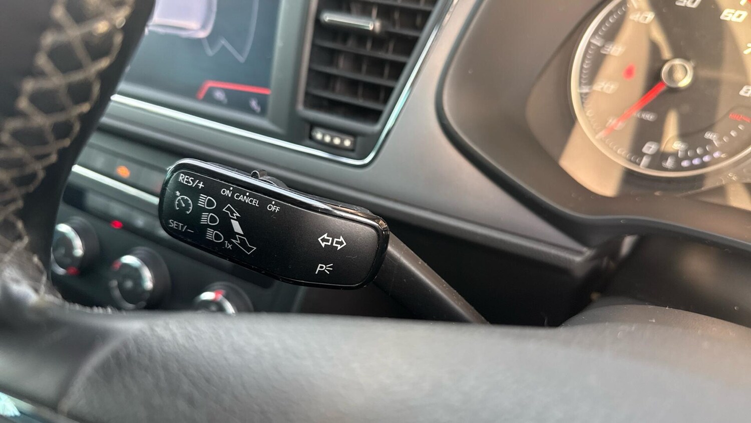 Used SEAT Leon 2019 for sale - 77190596: Photo 36