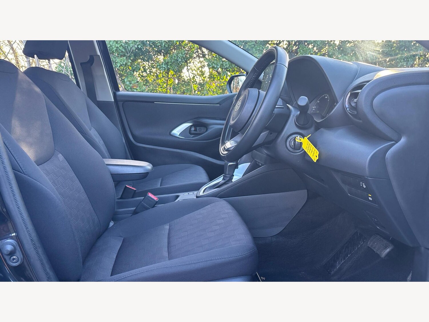 Used Toyota Yaris for sale - 77658101: Photo 13