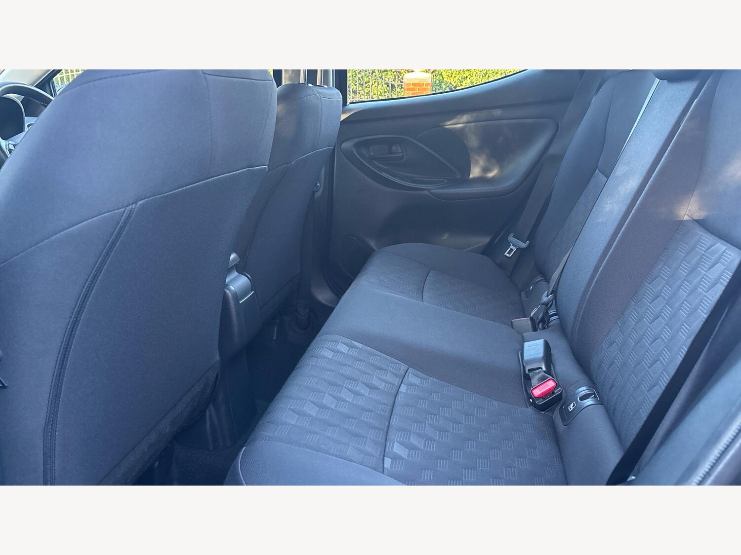 Used Toyota Yaris for sale - 77658101: Photo 15