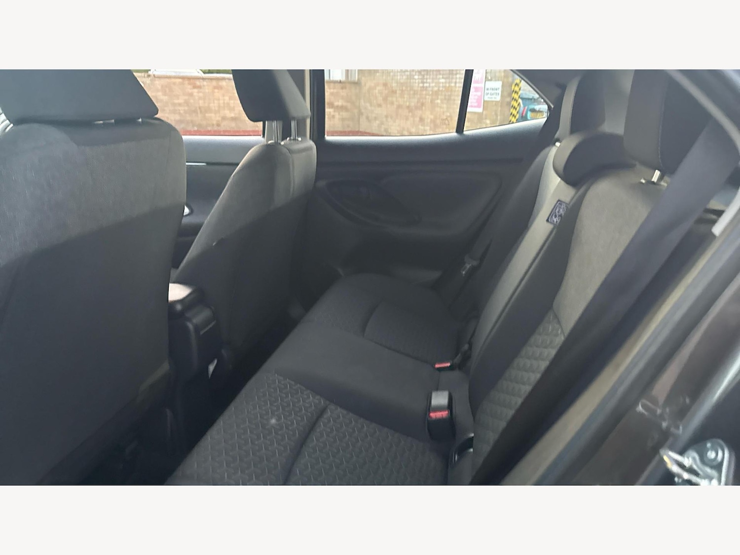 Used Toyota Yaris Cross 2022 for sale - 76072668: Photo 15