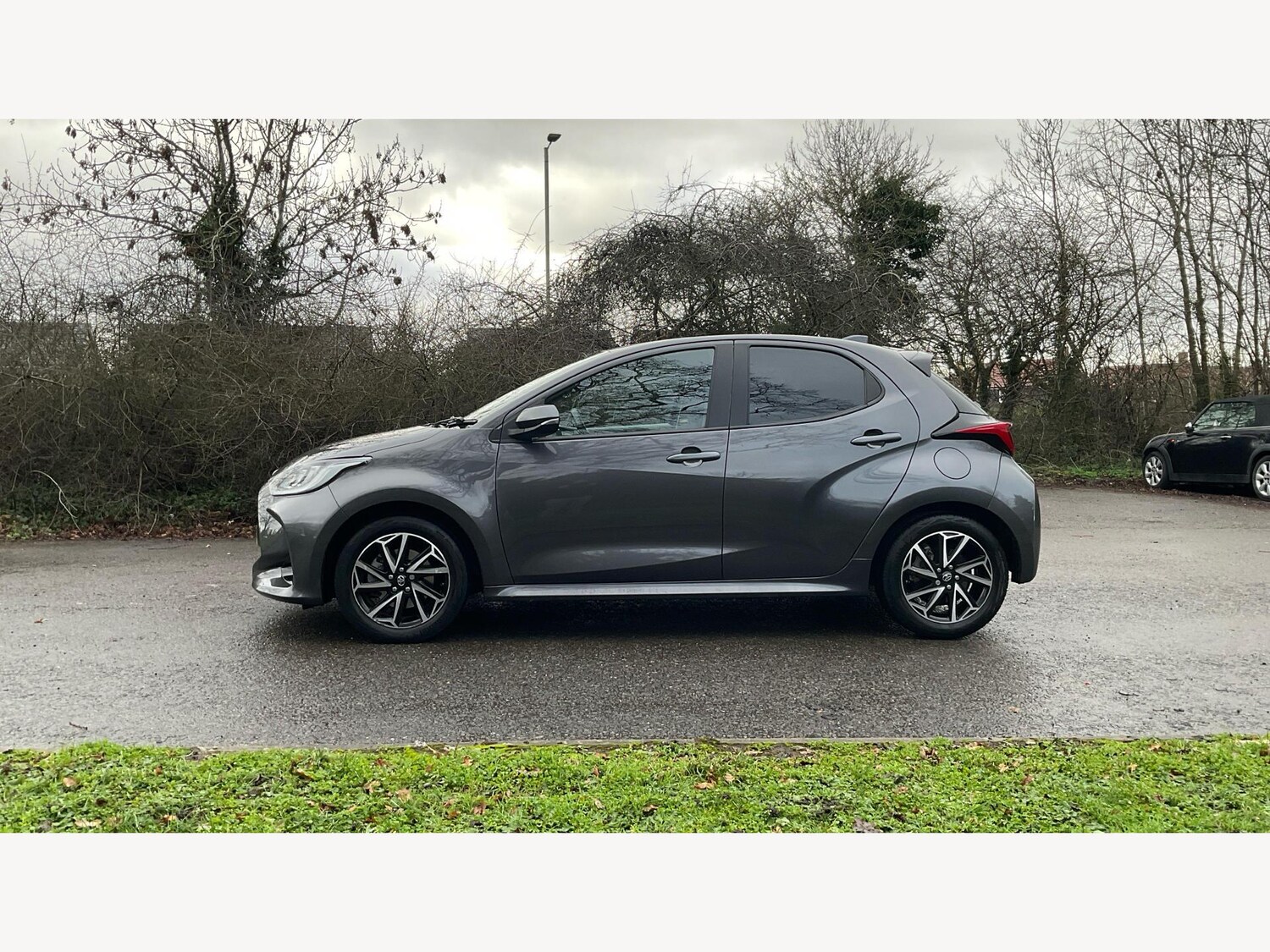 Used Toyota Yaris for sale - 77940513: Photo 19