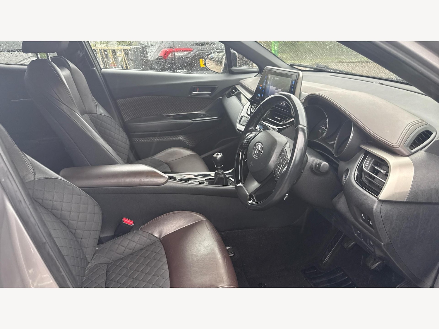 Used Toyota C-HR 2017 for sale - 76137063: Photo 13