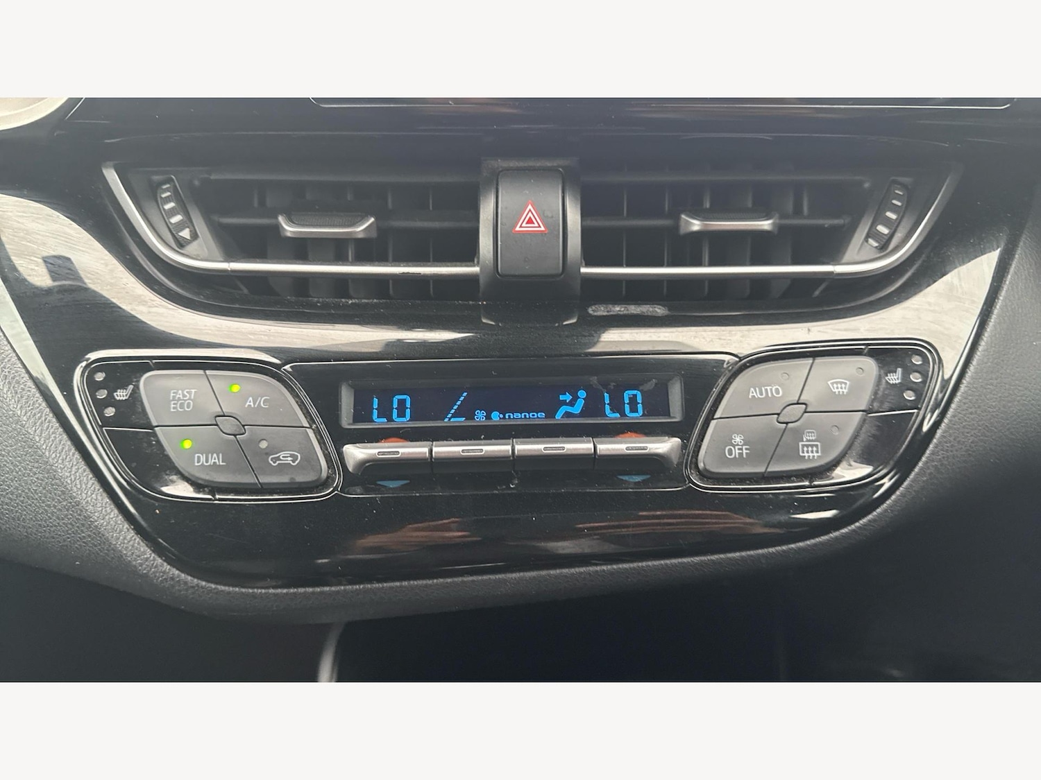 Used Toyota C-HR 2017 for sale - 76137063: Photo 27
