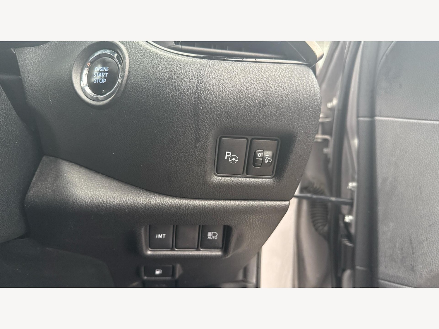 Used Toyota C-HR 2017 for sale - 76137063: Photo 28