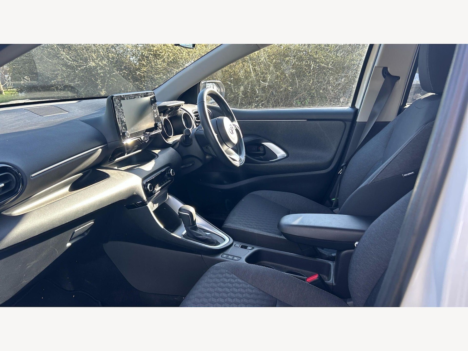 Used Toyota Yaris for sale - 77753701: Photo 12