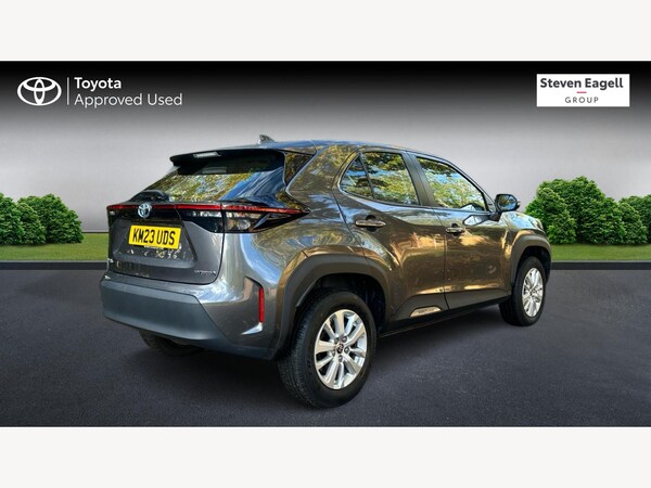 Used Toyota Yaris Cross 2023 for sale - 76327317: Photo 2