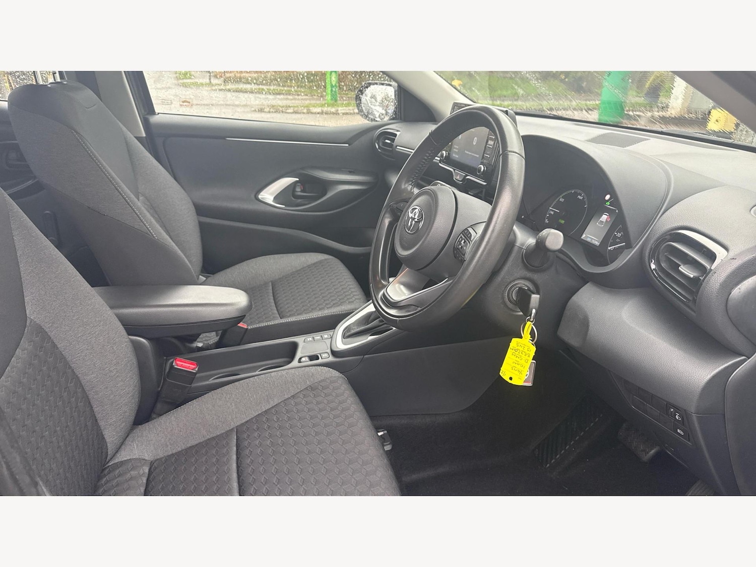 Used Toyota Yaris for sale - 77175900: Photo 13