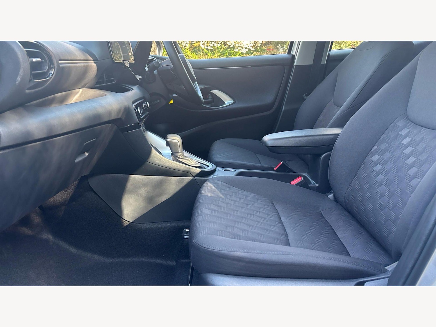 Used Toyota Yaris 2025 for sale - 78072901: Photo 12