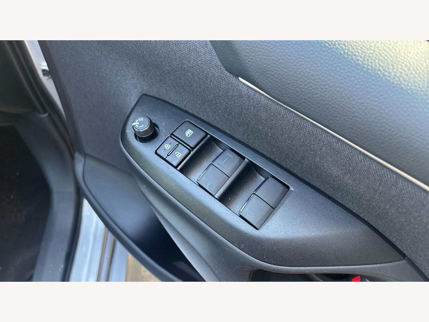 Used Toyota Yaris 2025 for sale - 78072901: Photo 26