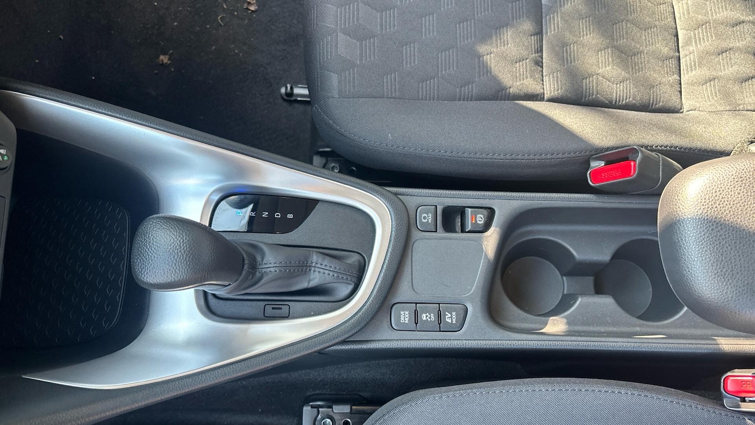 Used Toyota Yaris 2025 for sale - 78072901: Photo 33