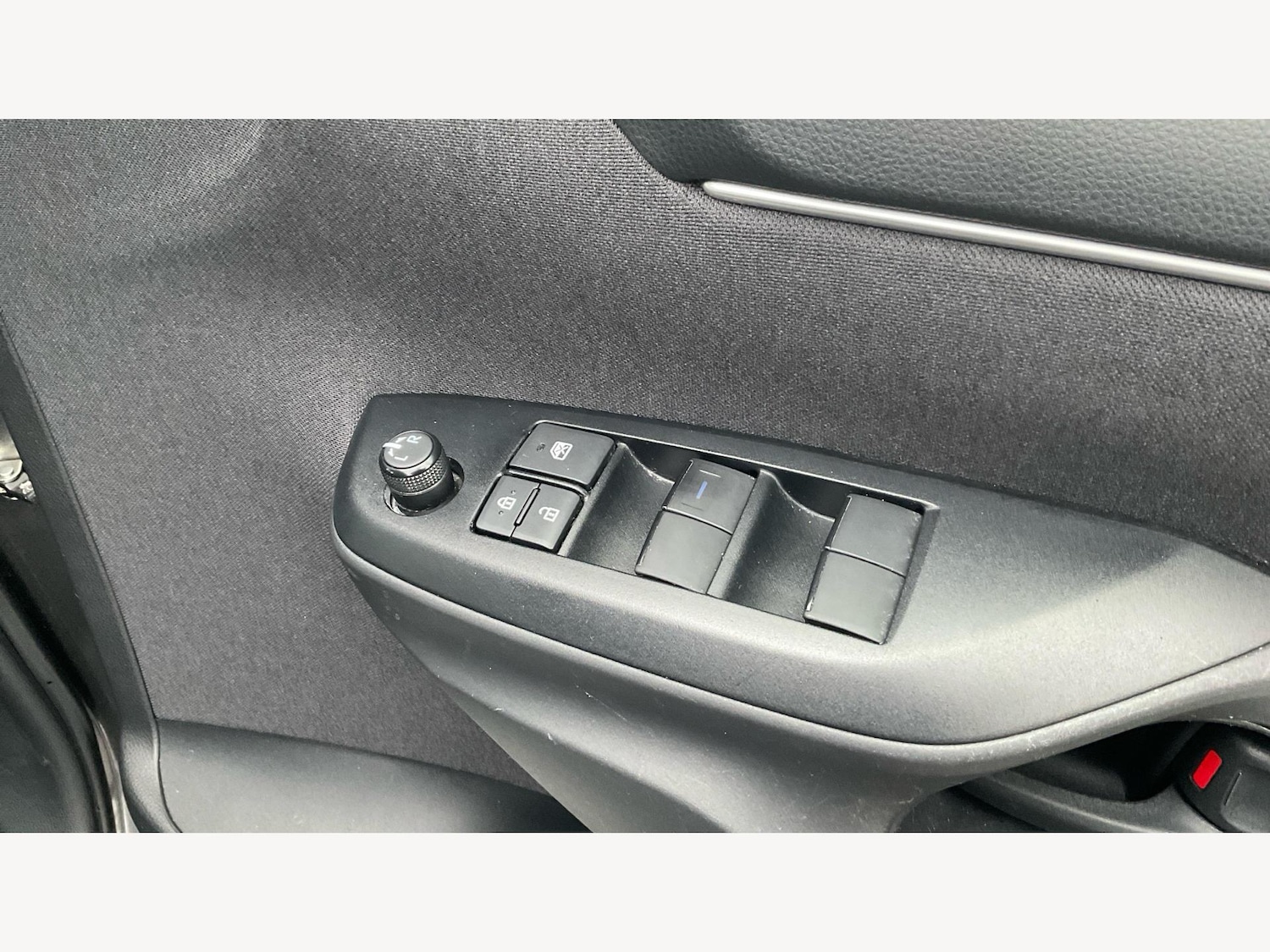 Used Toyota Yaris 2022 for sale - 77344728: Photo 28