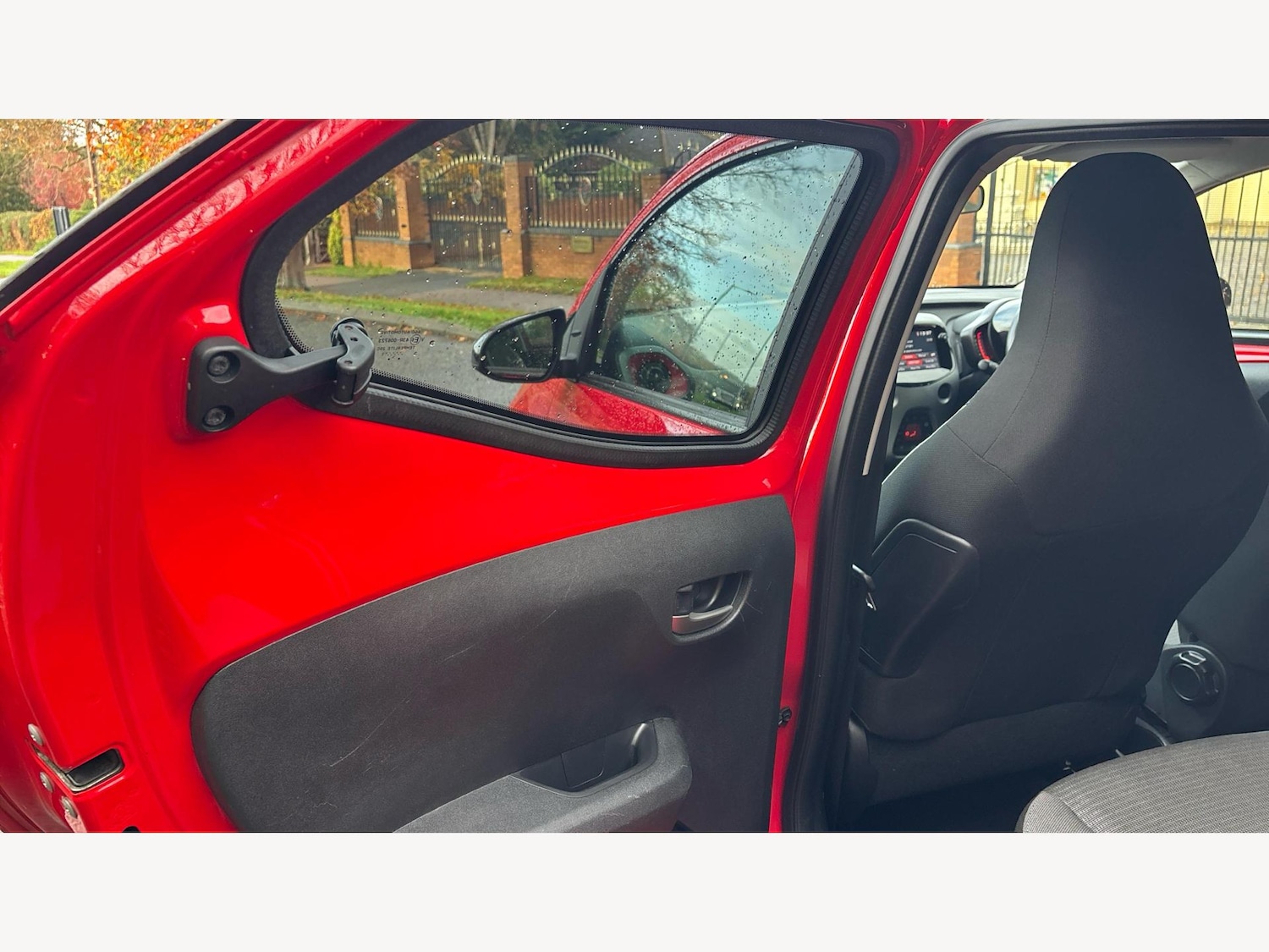 Used Toyota AYGO for sale - 77267639: Photo 30