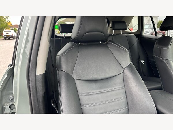 Used Toyota RAV4 2022 for sale - 76247830: Photo 30