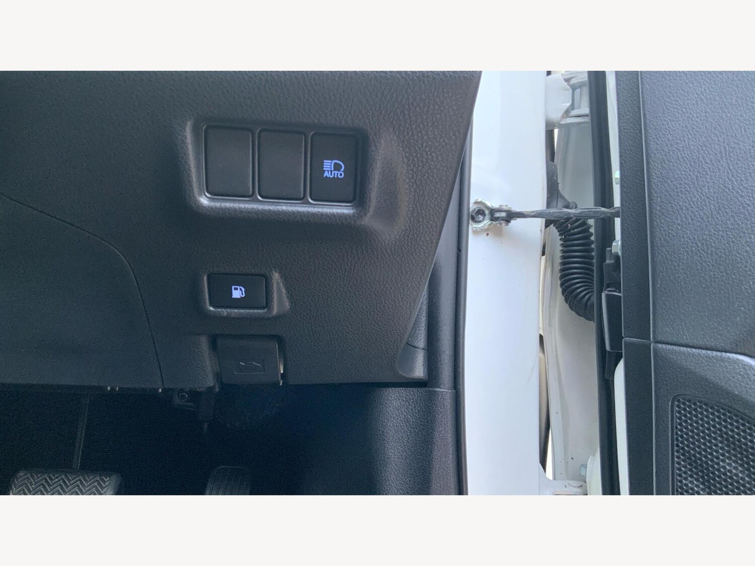 Used Toyota C-HR for sale - 77625748: Photo 30