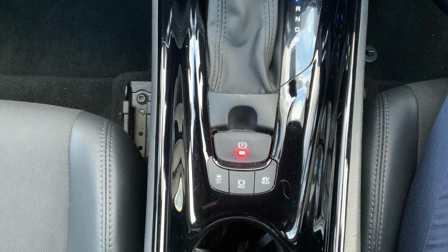 Used Toyota C-HR for sale - 77625748: Photo 37