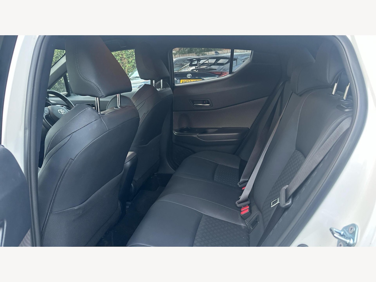 Used Toyota C-HR 2022 for sale - 76432166: Photo 15