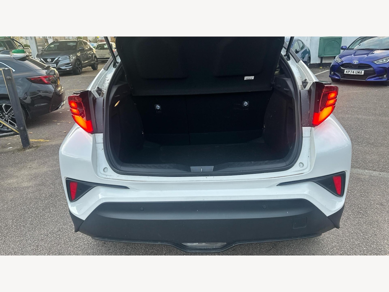 Used Toyota C-HR 2022 for sale - 76432166: Photo 16