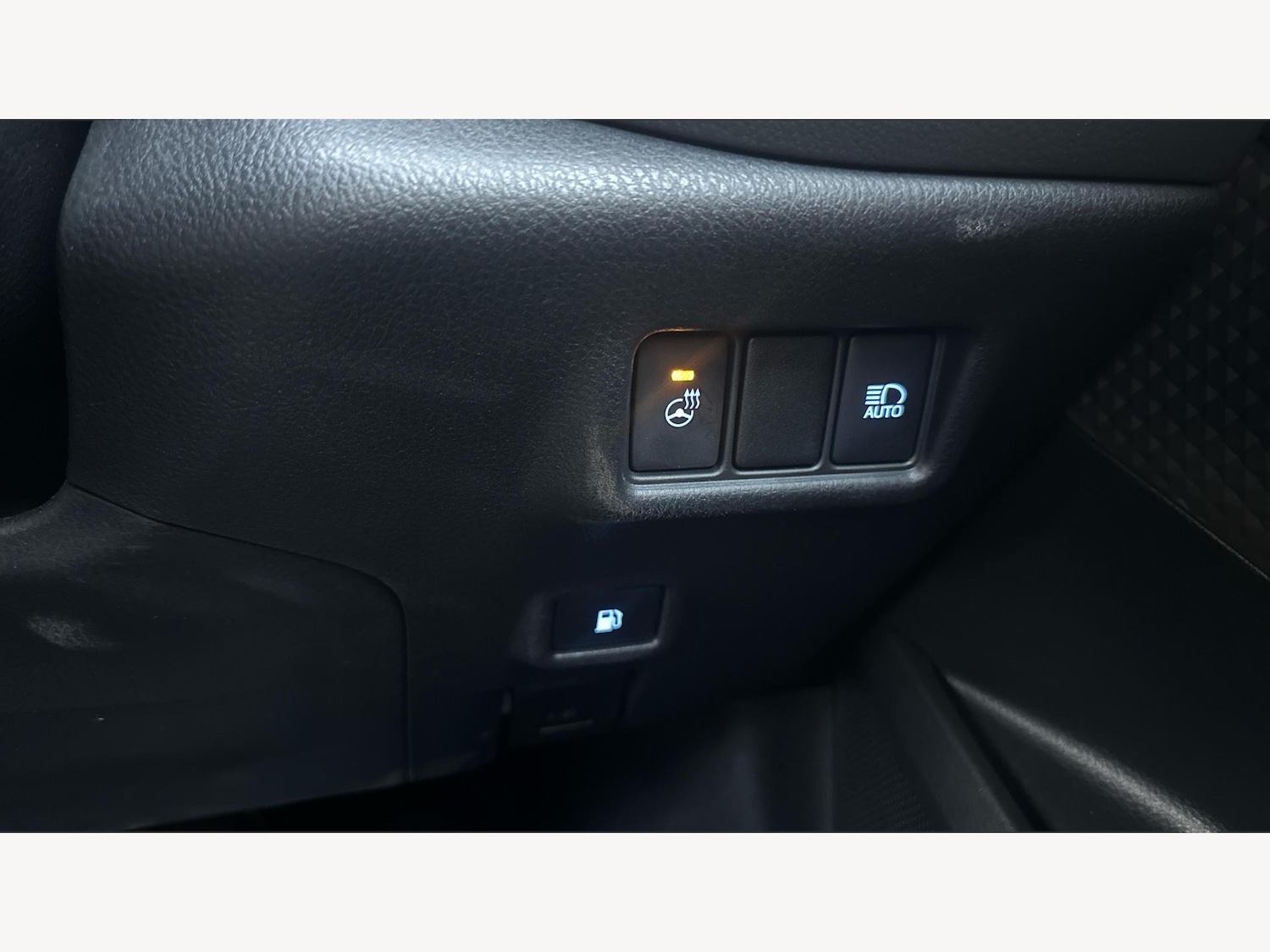 Used Toyota C-HR 2022 for sale - 76432166: Photo 25