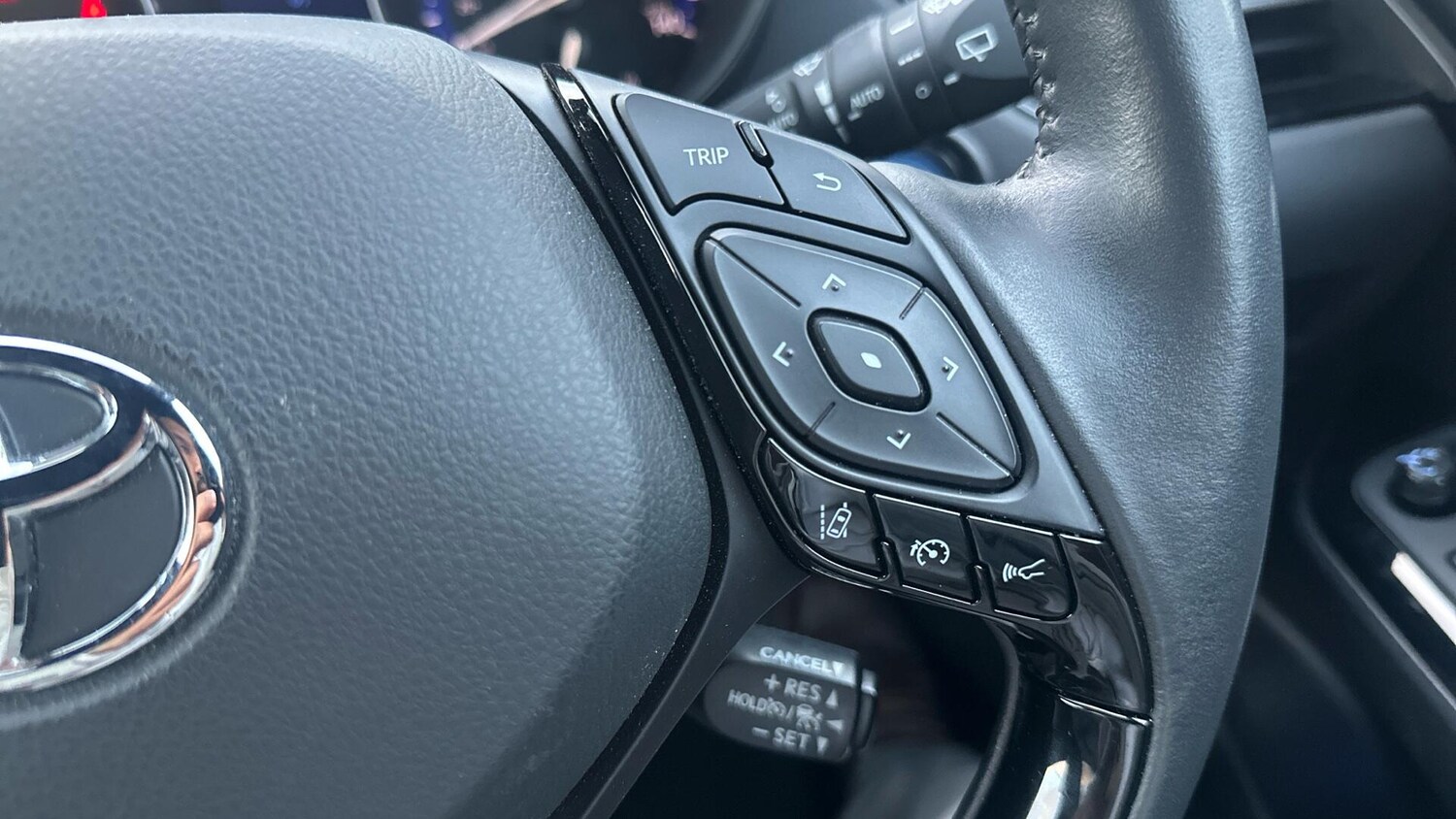 Used Toyota C-HR 2022 for sale - 76432166: Photo 36