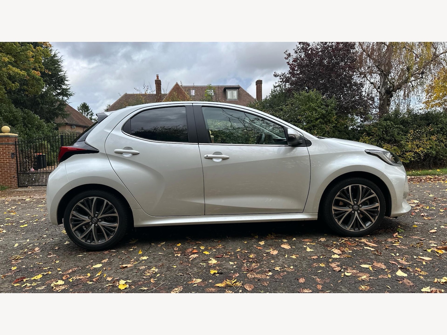 Used Toyota Yaris 2023 for sale - 77320488: Photo 18