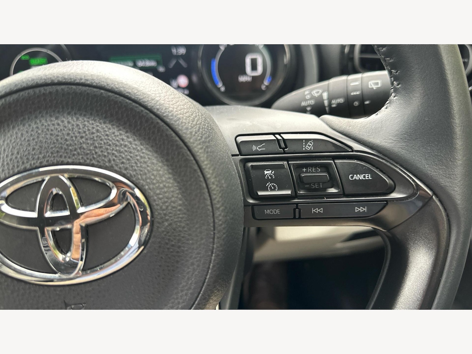 Used Toyota Yaris 2023 for sale - 77320488: Photo 24