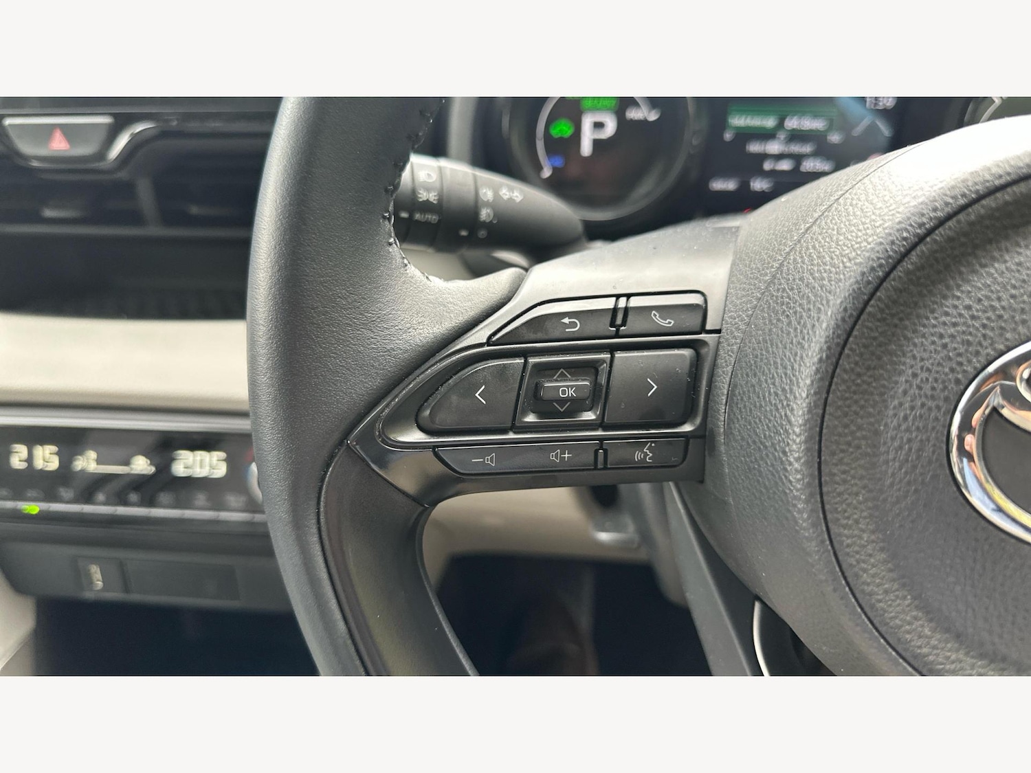 Used Toyota Yaris 2023 for sale - 77320488: Photo 25