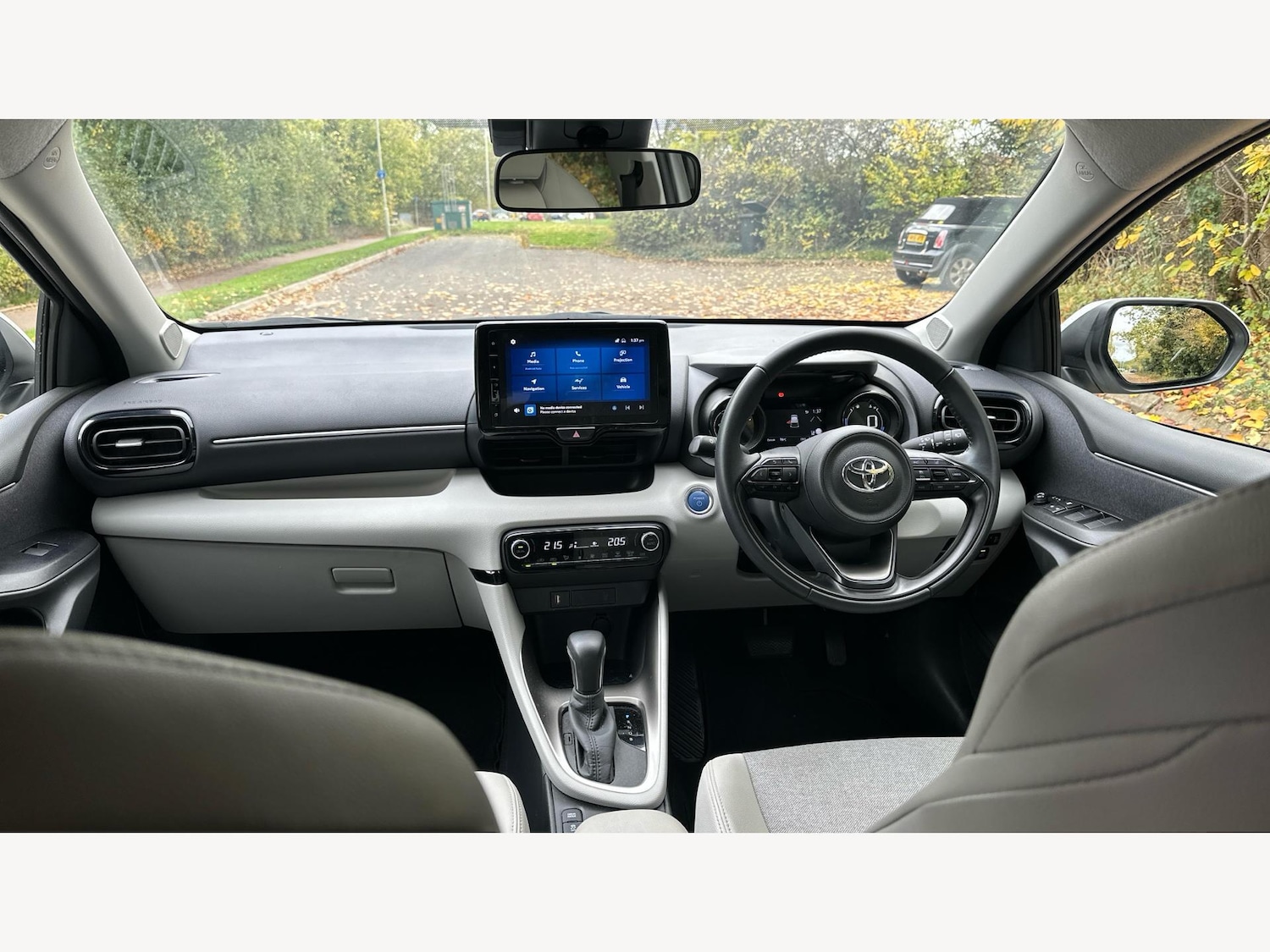 Used Toyota Yaris 2023 for sale - 77320488: Photo 7