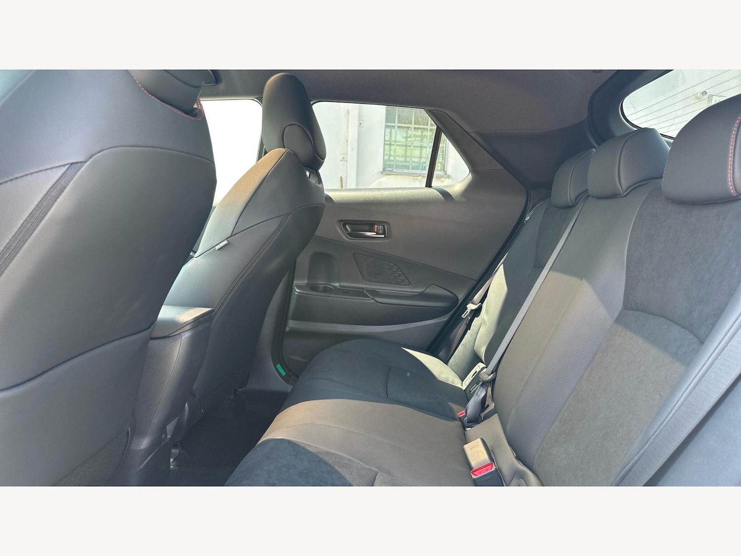 Used Toyota C-HR for sale - 77440892: Photo 15