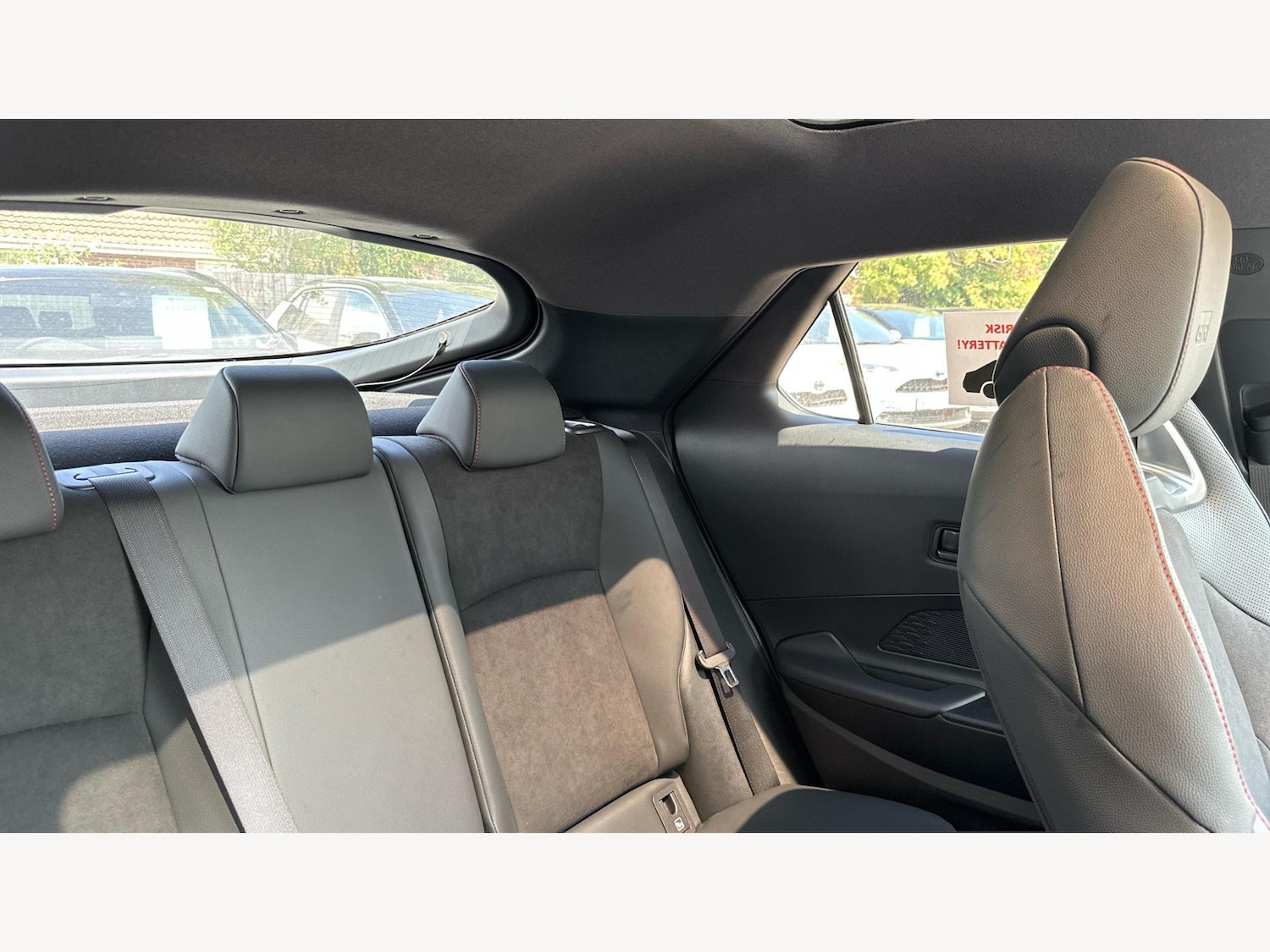 Used Toyota C-HR for sale - 77440892: Photo 25