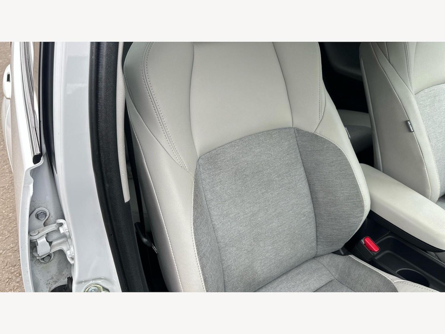 Used Toyota Yaris for sale - 77883494: Photo 30