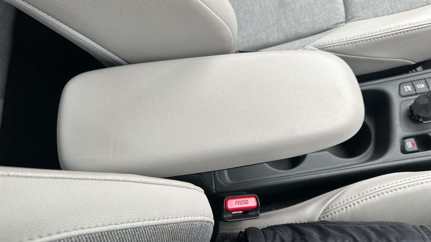 Used Toyota Yaris for sale - 77883494: Photo 35