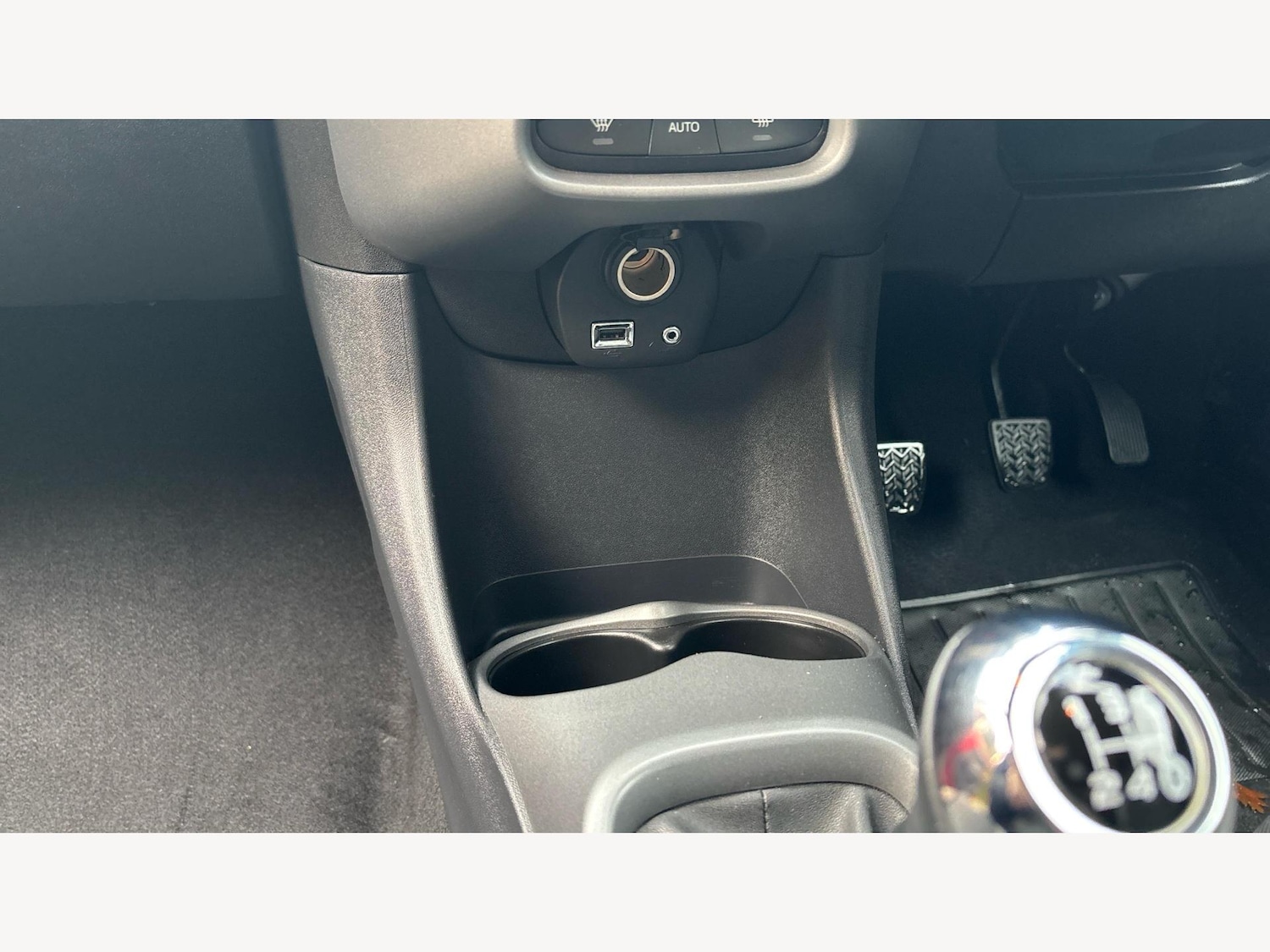 Used Toyota AYGO 2021 for sale - 77331399: Photo 27