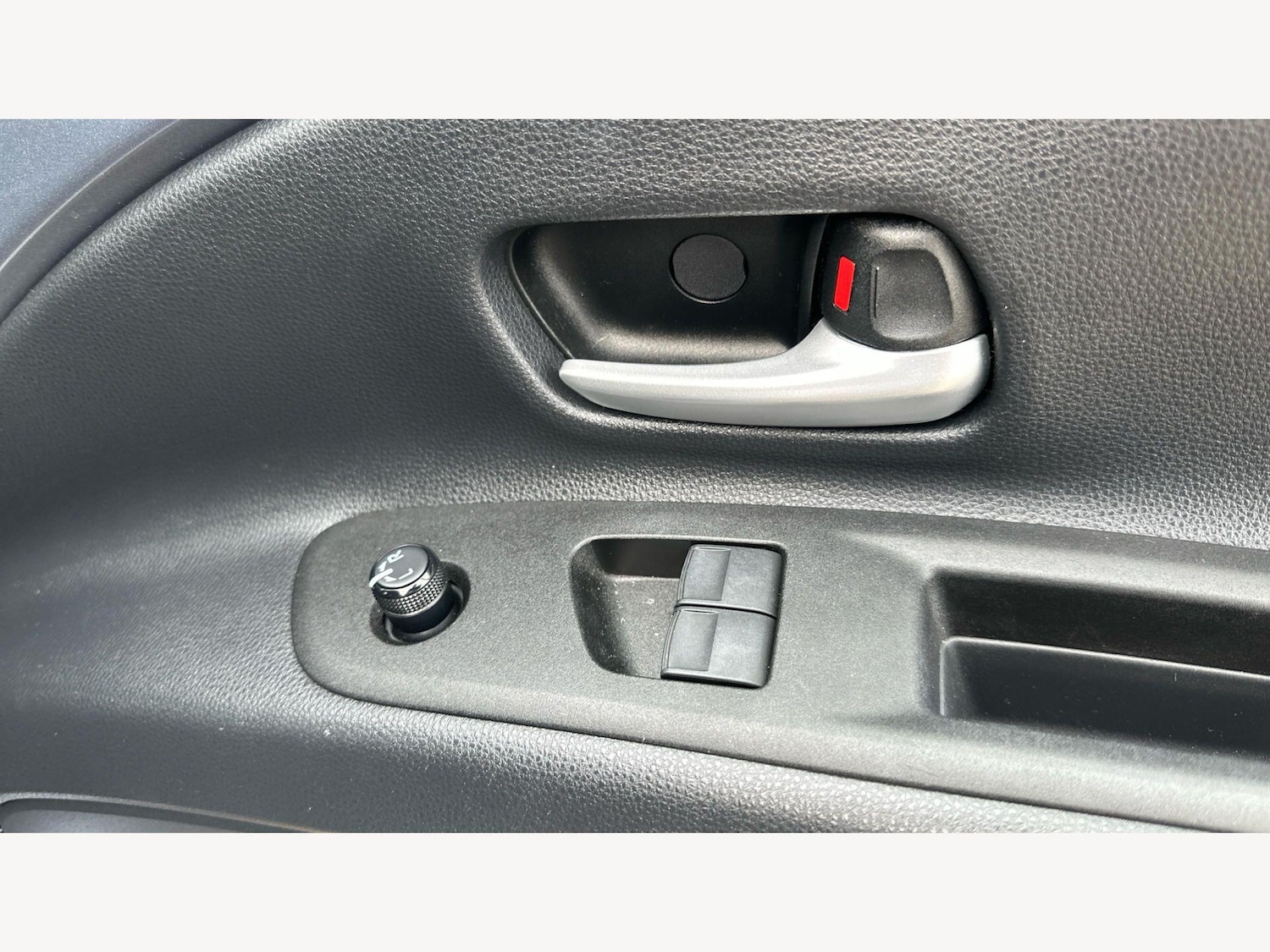 Used Toyota Aygo X 2024 for sale - 78019571: Photo 30