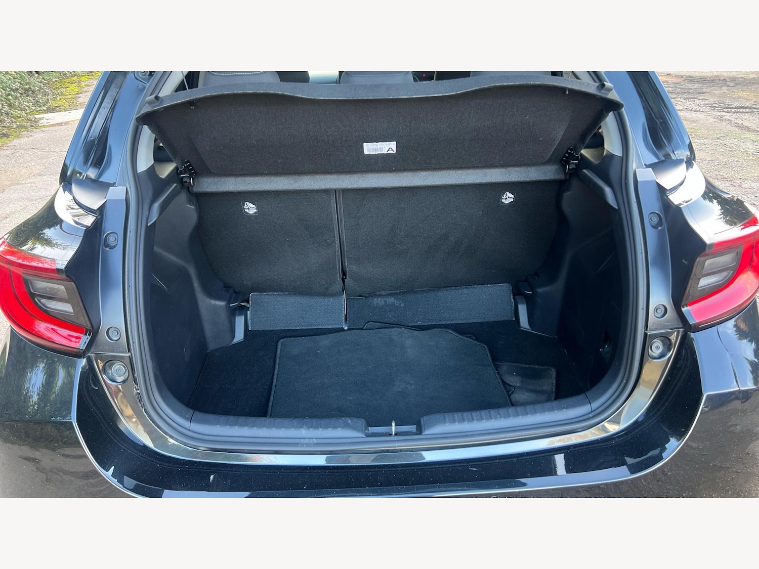 Used Toyota Yaris for sale - 77484526: Photo 16