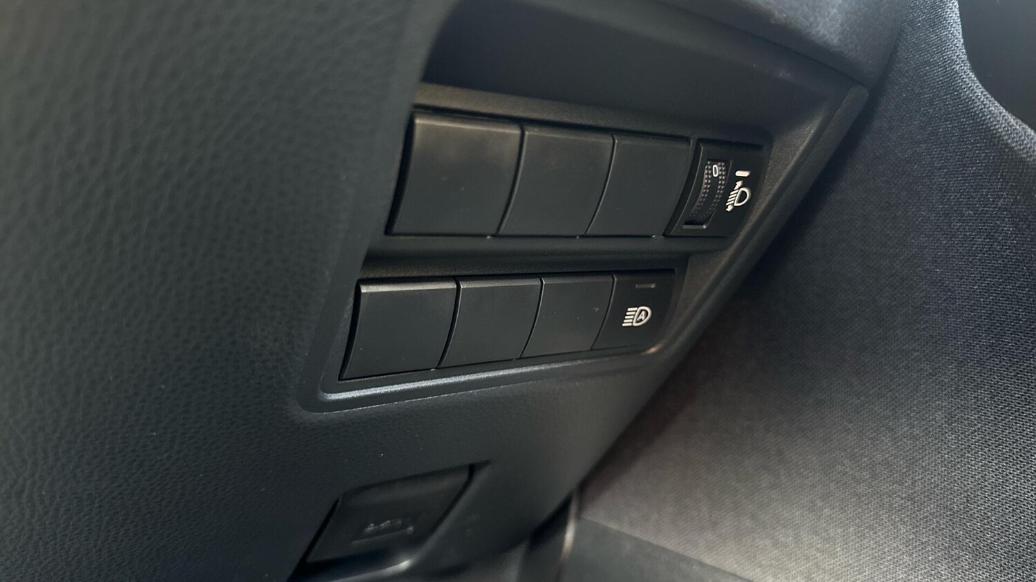 Used Toyota Yaris Cross 2024 for sale - 77081924: Photo 33