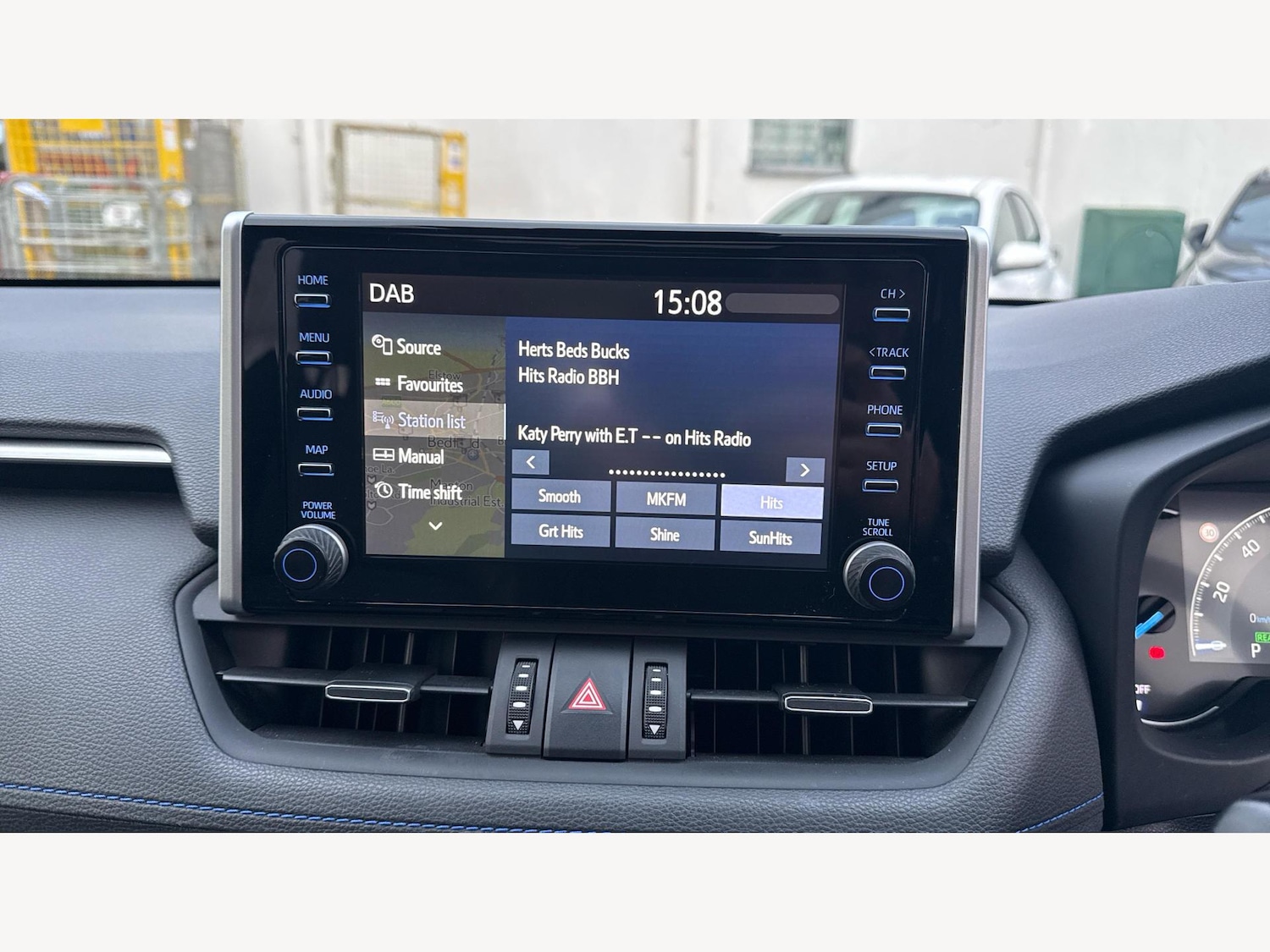 Used Toyota RAV4 2020 for sale - 77081472: Photo 24