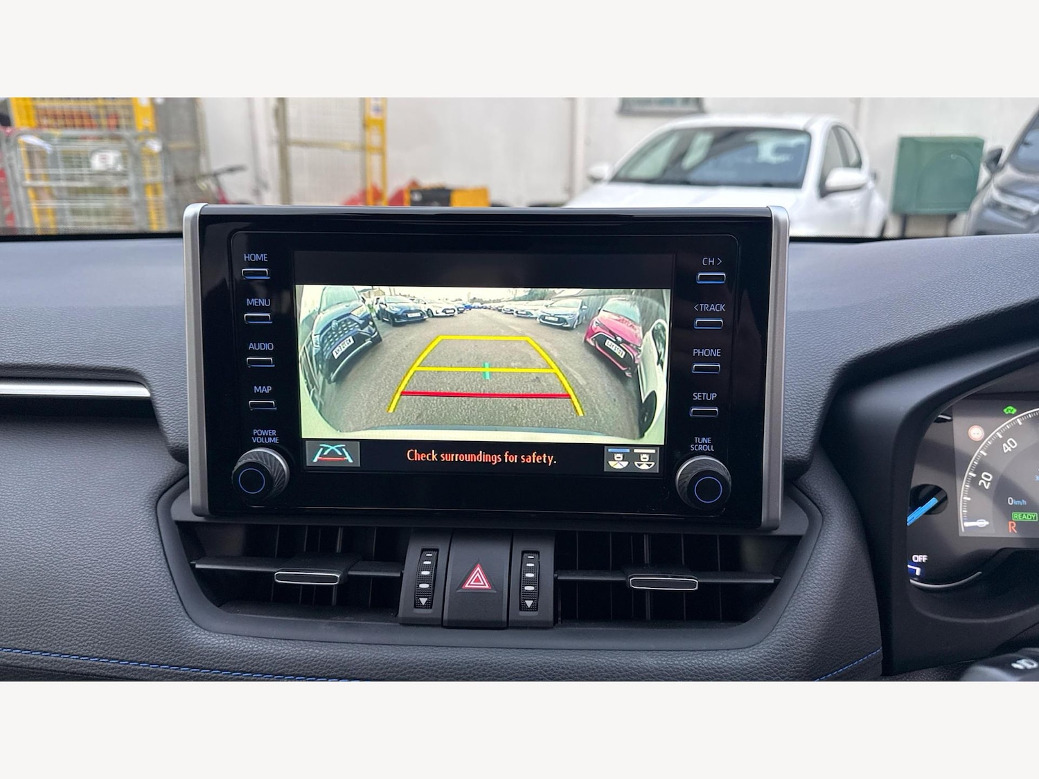 Used Toyota RAV4 2020 for sale - 77081472: Photo 25