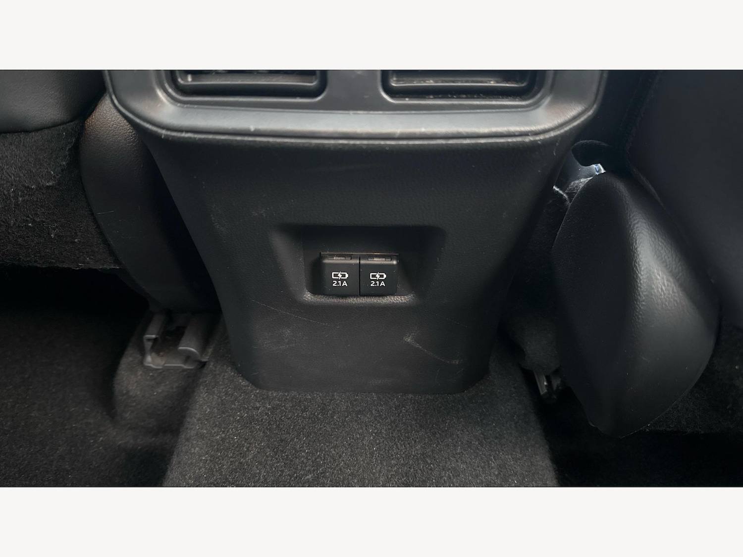 Used Toyota RAV4 2020 for sale - 77081472: Photo 29