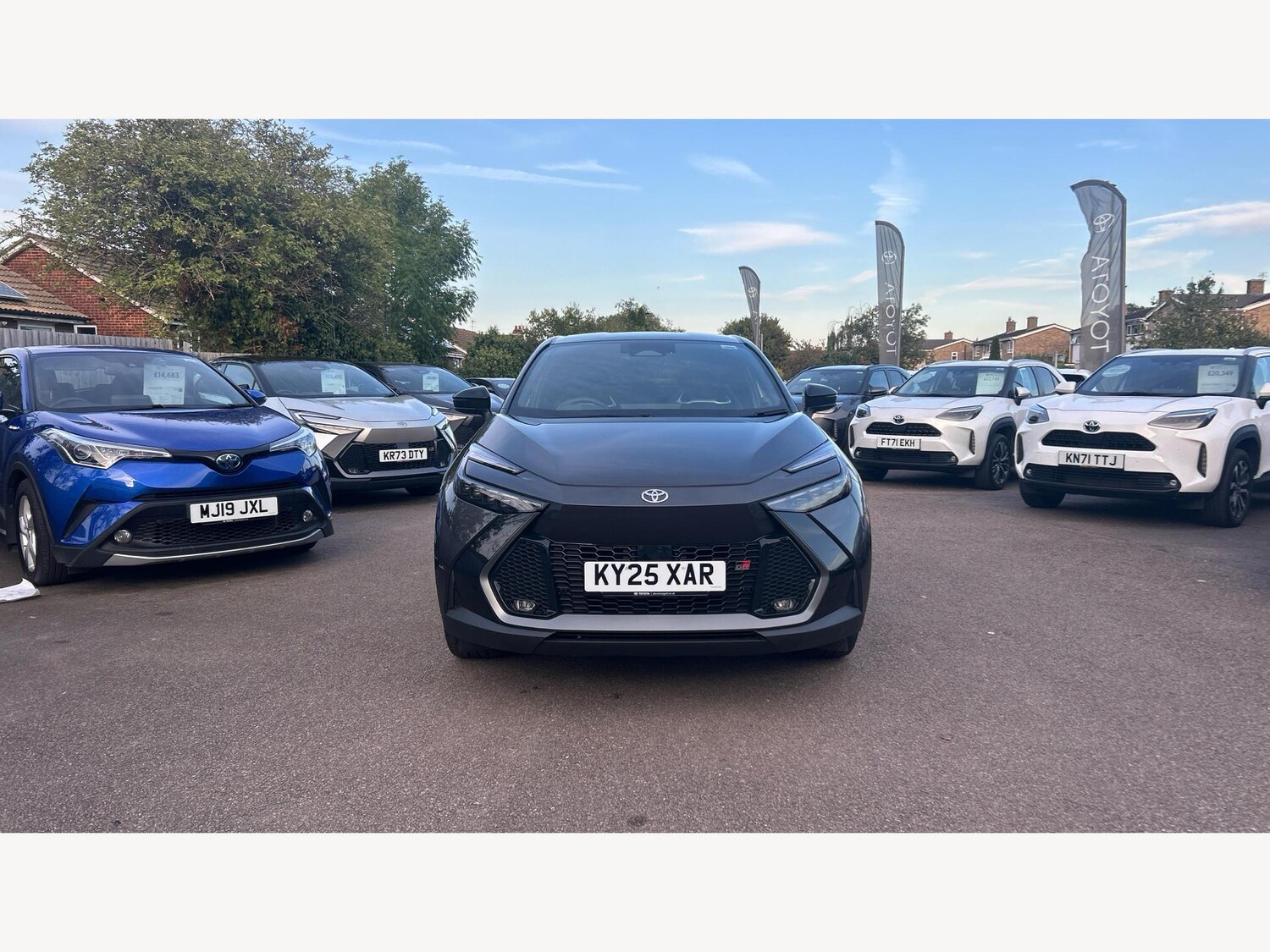 Used Toyota C-HR 2025 for sale - 77304967: Photo 17
