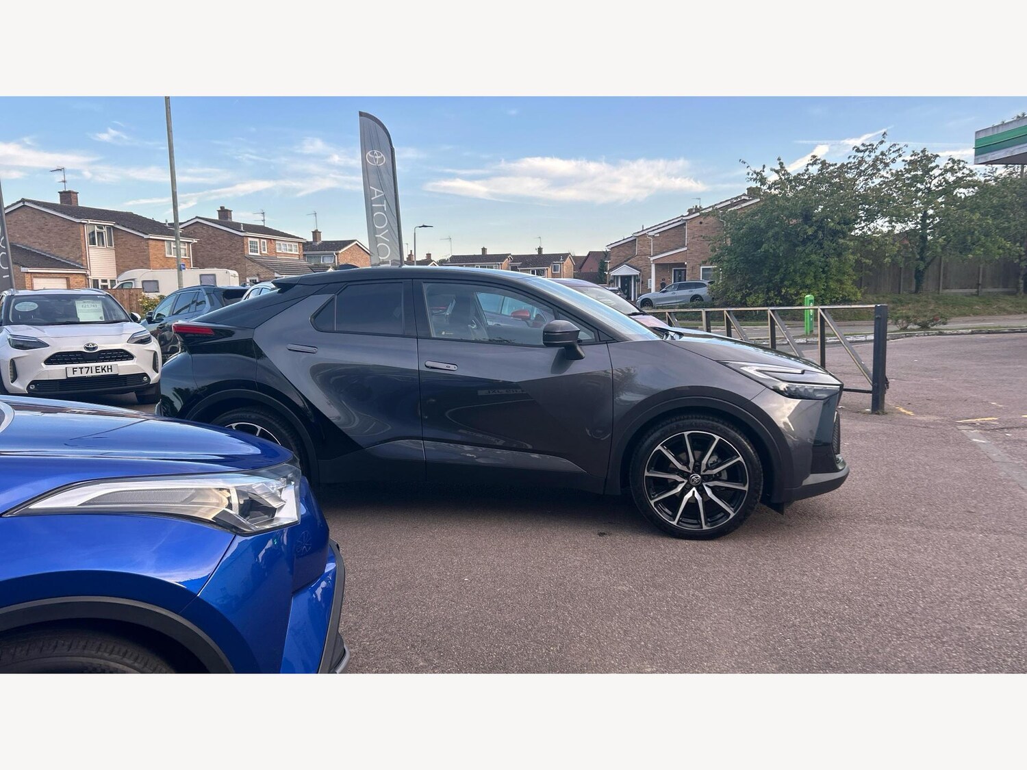 Used Toyota C-HR 2025 for sale - 77304967: Photo 18