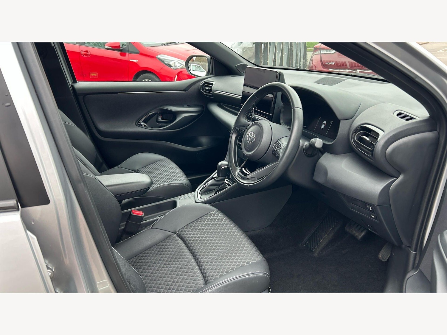 Used Toyota Yaris 2024 for sale - 77939786: Photo 13