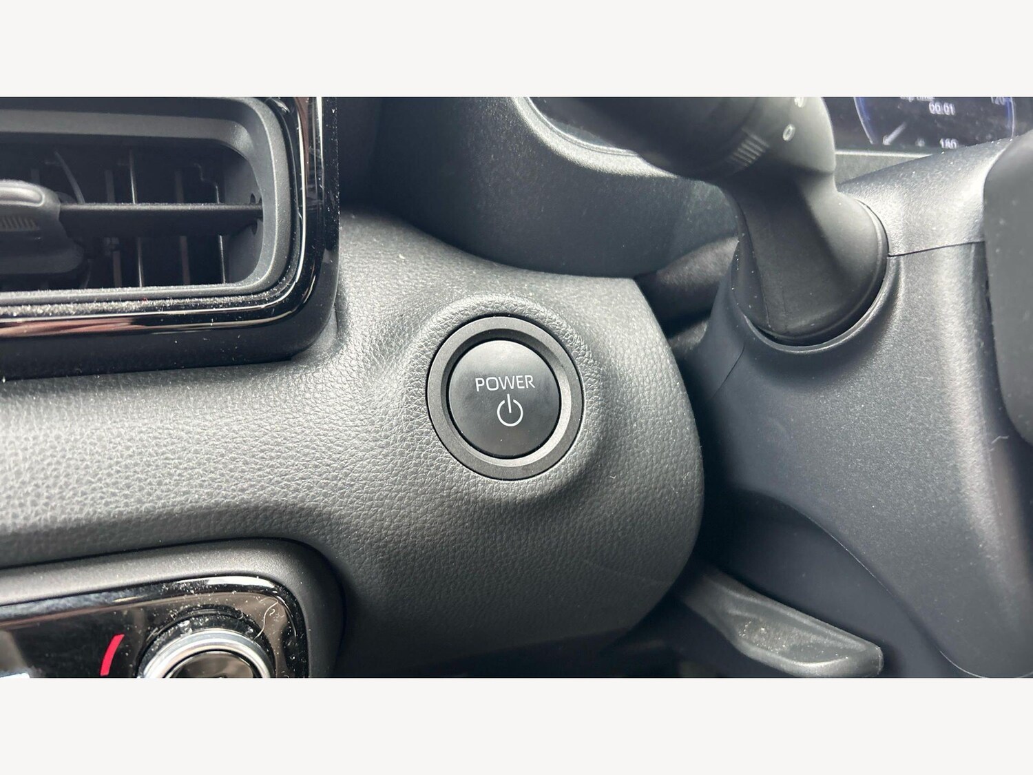 Used Toyota Yaris 2024 for sale - 77939786: Photo 30