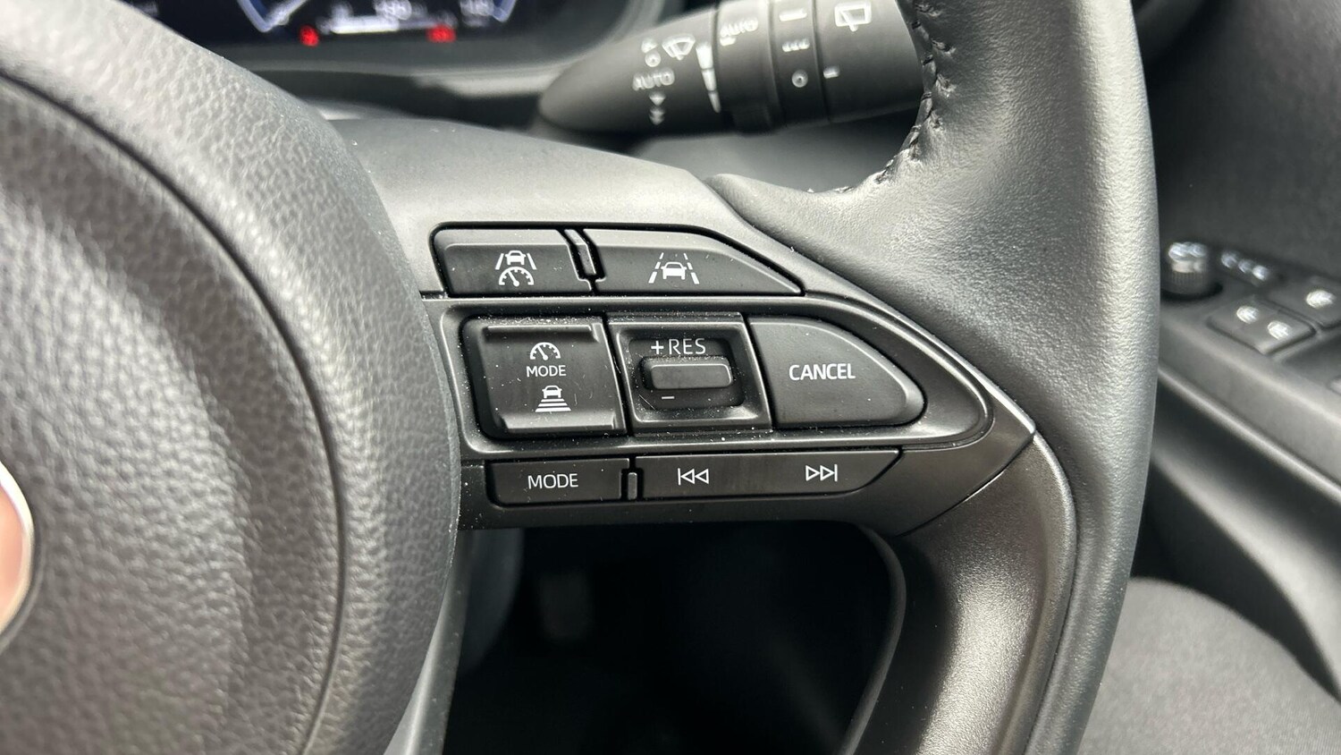 Used Toyota Yaris 2024 for sale - 77939786: Photo 32