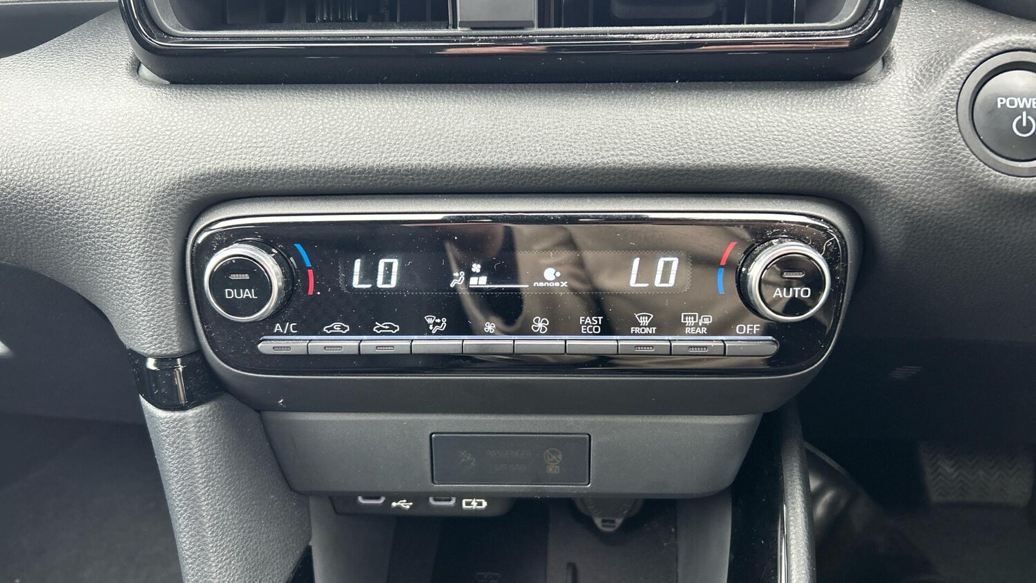 Used Toyota Yaris 2024 for sale - 77939786: Photo 33