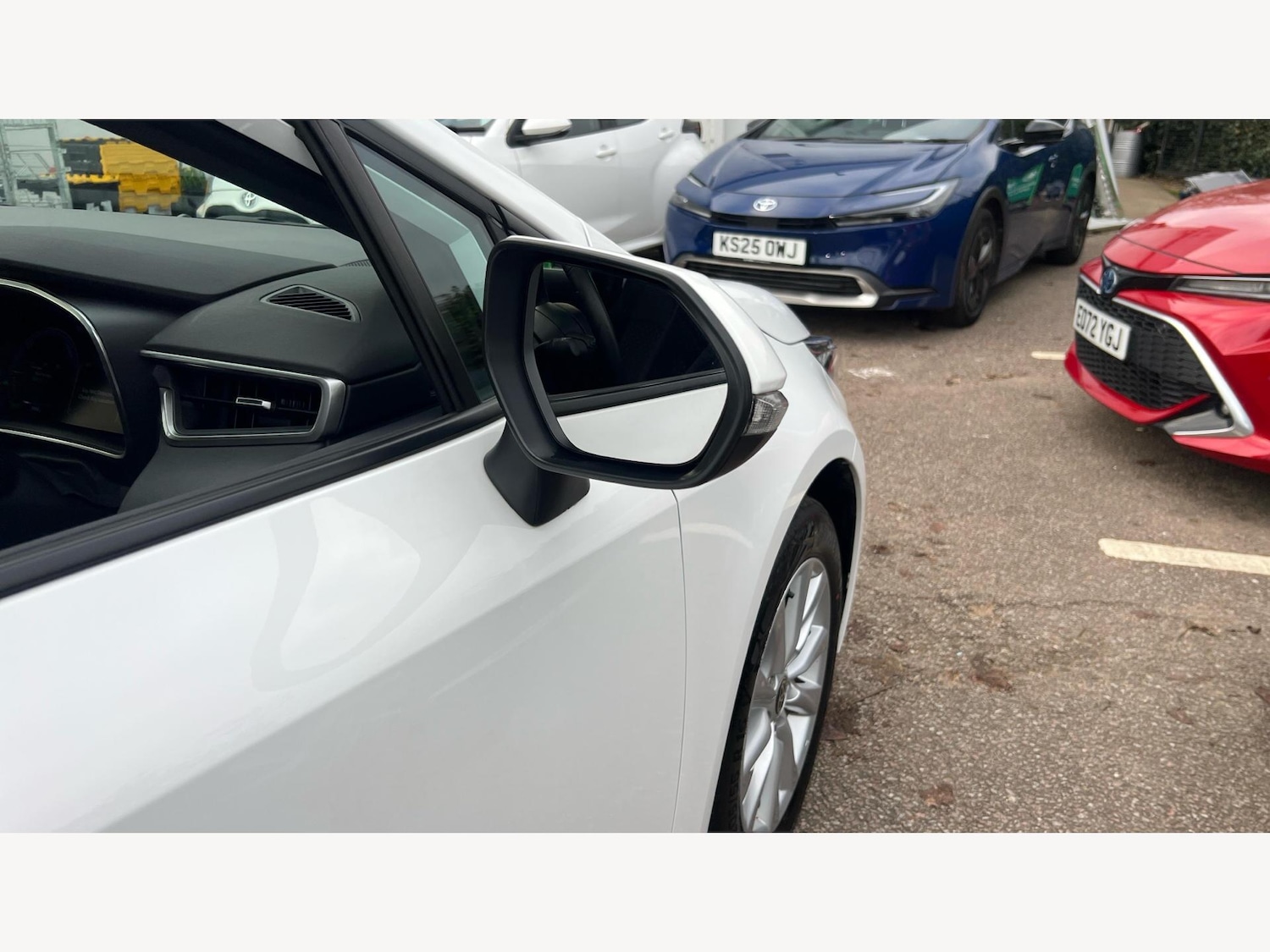 Used Toyota Corolla 2024 for sale - 76964413: Photo 31